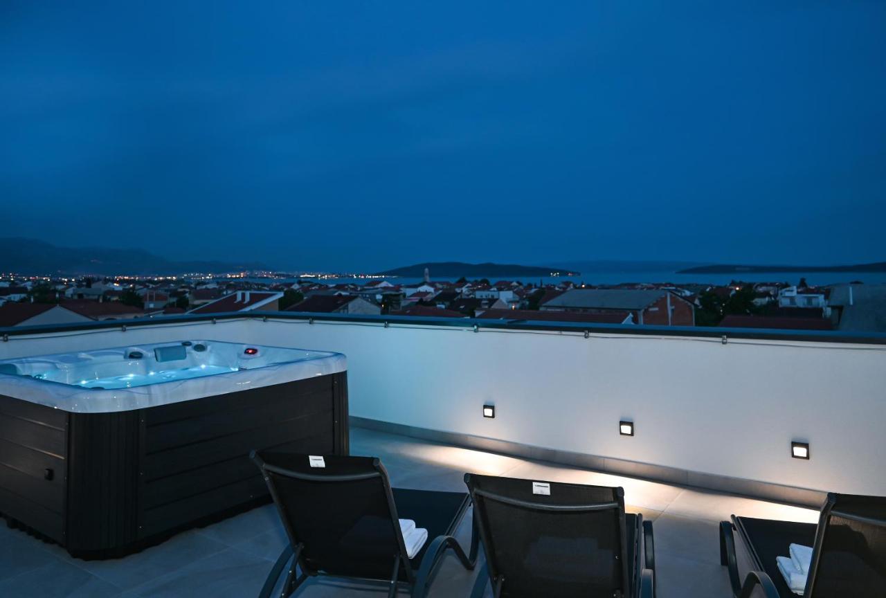 Rooftop New Castel 2023 Kaštela Kültér fotó